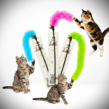 Cozy Paws Interactive Pink Cat Teaser Wand Toy with Bell – Plush Tail & Catnip-Infused Feather for Indoor Cat Exercise, Play & Bonding