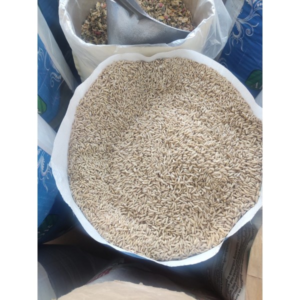 Premium Whole Oats – 100% Natural, High-Energy Livestock & Bird Feed | 25kg Bag