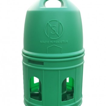Automatic Plastic Bird Water Drinker – 4 Liter Gravity-Fed Water Dispenser for Pigeons, Parrots & Poultry