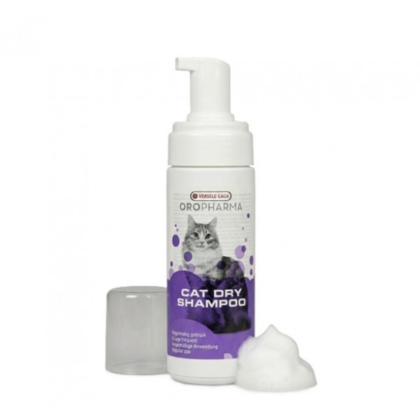 Versele-Laga Oropharma Cat Dry Shampoo 150ml – Waterless No Rinse Cat Shampoo with Aloe Vera, Gentle Cleansing Mousse for Cats, Coat Refreshing & Odor Removal, Paraben Free Pet Grooming Foam for Bath Resistant Cats