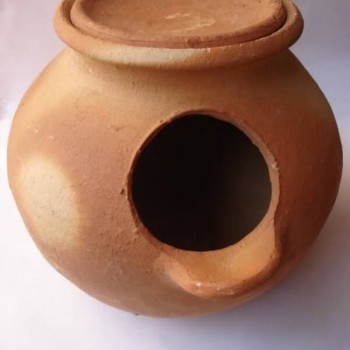 CLAY HOUSE HOUSE FOR BIRD ( SMALL ) CLAY HOUSE HOUSE FOR BIRD ( SMALL )