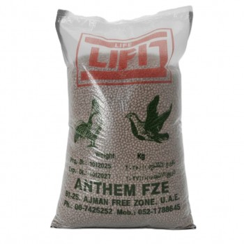 Premium Black Vetch Seeds Bird Food Mix (Masoor Dal) – High-Protein, All-Natural Seed Blend for Pigeons, Doves, Parrots, Parakeets, Finches & Aviary Birds – 20kg Bag